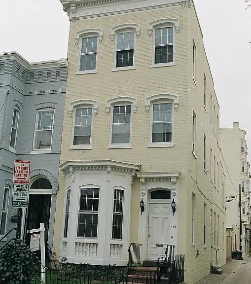 319 A St NE #2 — Photo 9
