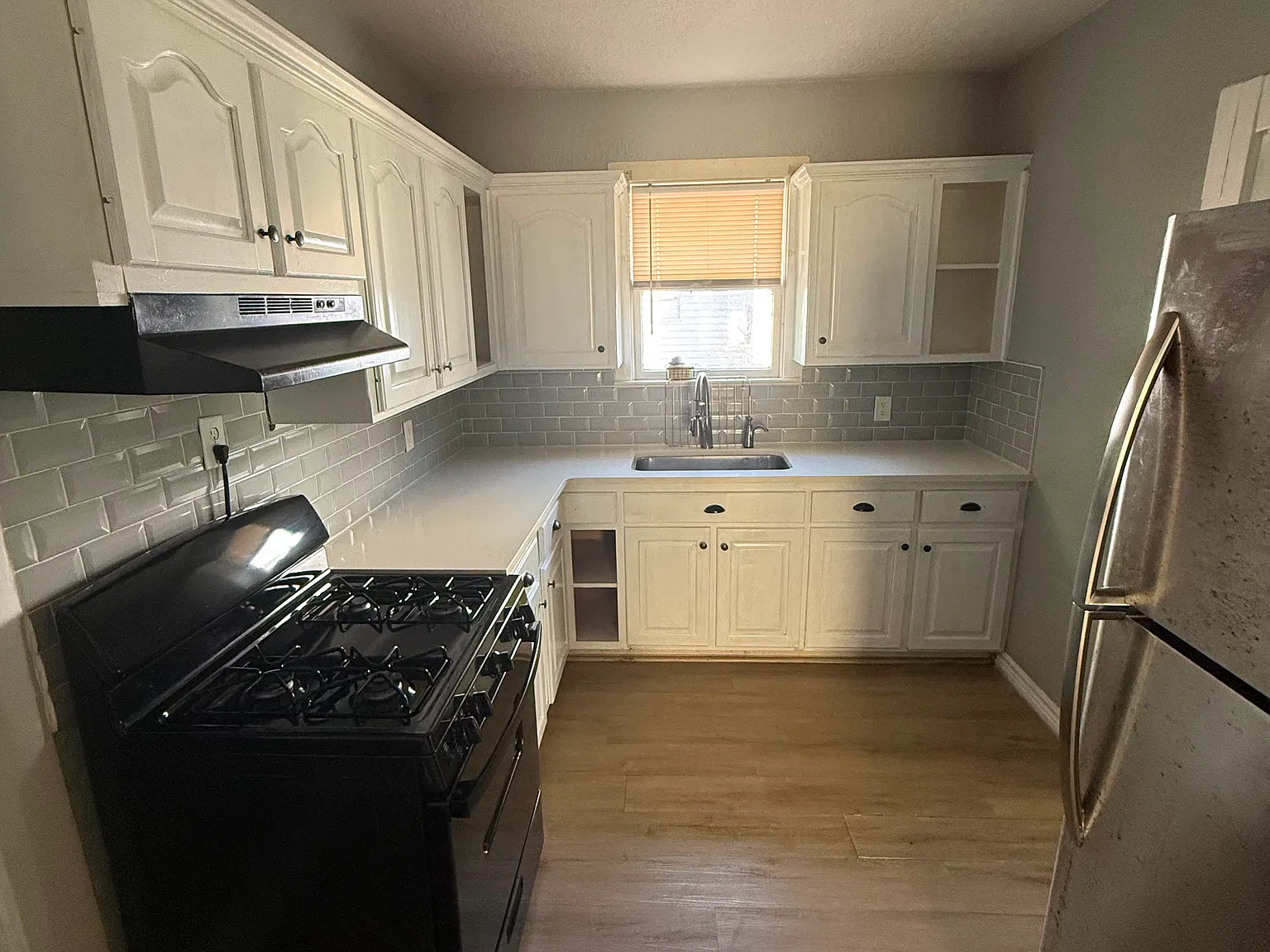 2 bed, 1104 sqft, $1,300 — Photo 4