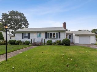 97 Hopkins Ave, Warwick, RI 02818