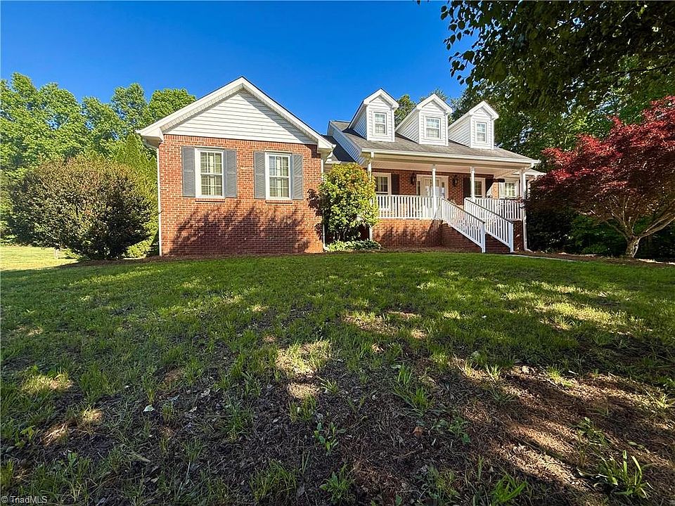 1st image of 411 Williams Meadow Ln