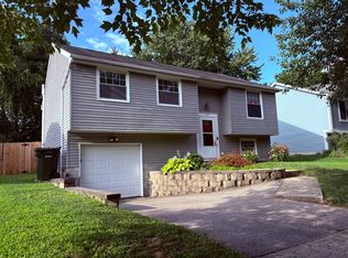 7309 Schoolcraft Ln, Columbus, OH 43235