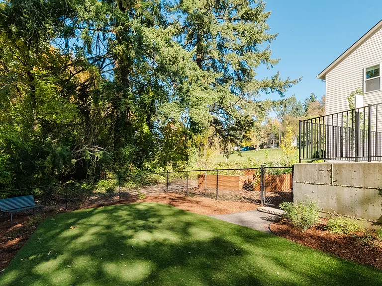 Harley Townhomes — Photo 24