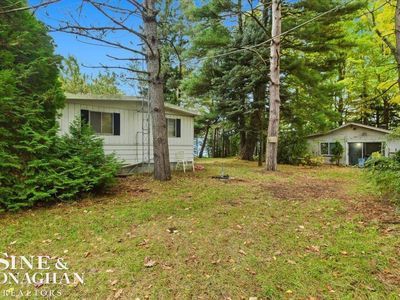 3015 Lakeshore Rd, Lexington, MI, 48450