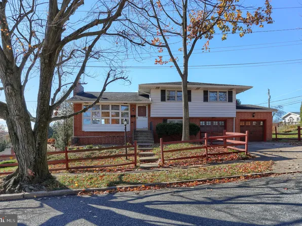 5 Arnold St, Camp Hill, PA 17011