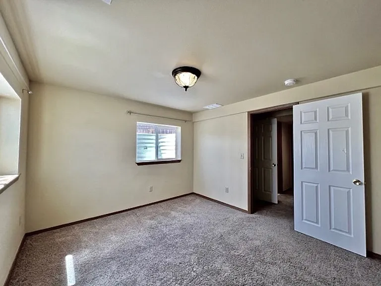 4275 Addax Ct — Photo 17