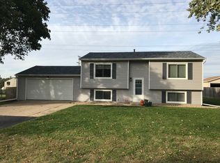 1316 Ryan St, Machesney Park, IL 61115
