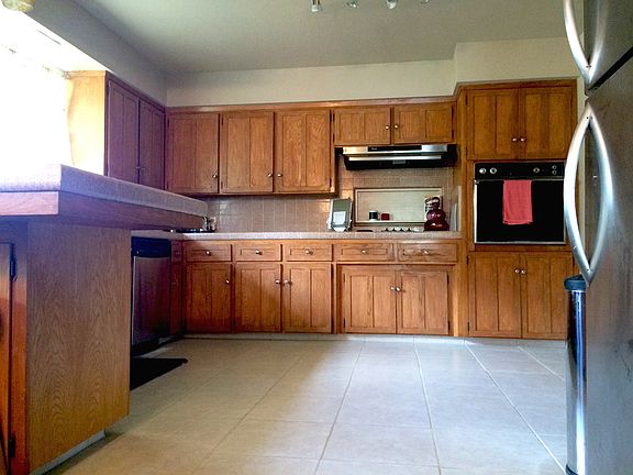 2nd image of 6015 N Nantucket Ave