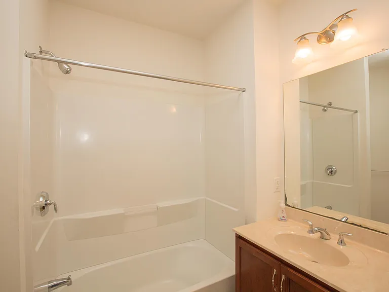 2nd Bathroom
