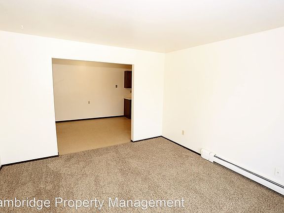 4th image of 736 S 25th St #8