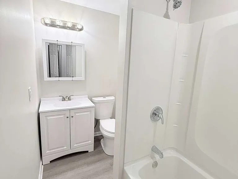 2021 Hampton St — Photo 4