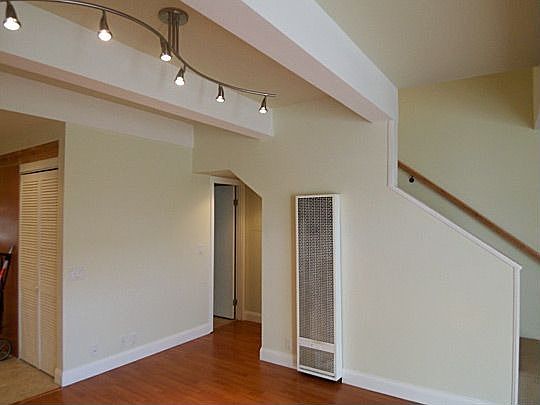 3rd image of 4571 Inglewood Blvd APT 4