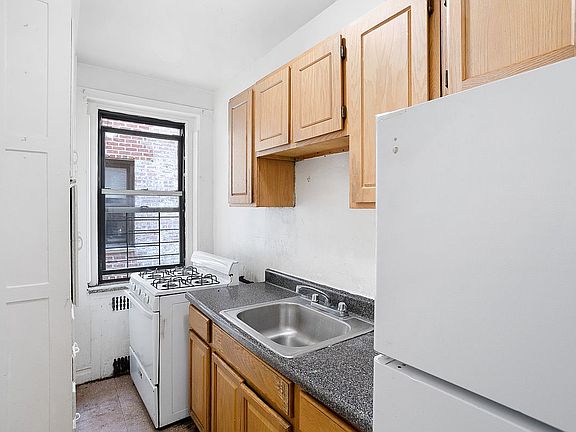 3rd image of 50 Lefferts Ave APT 5J