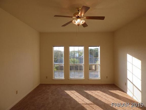 4th image of 905 Mountain View Dr