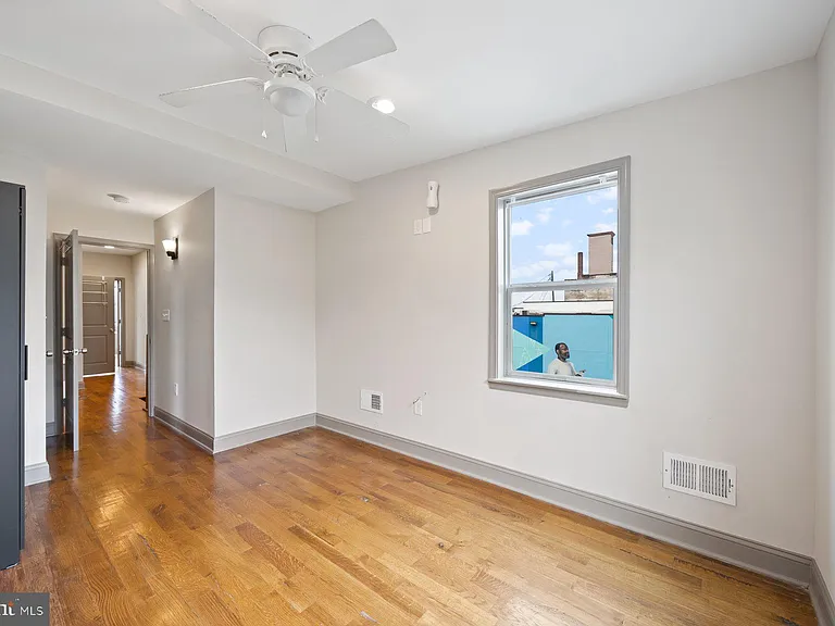 2209 Mullikin St — Photo 17
