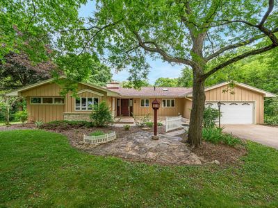 W270S3575 Oak Knoll Dr, Waukesha, WI, 53189