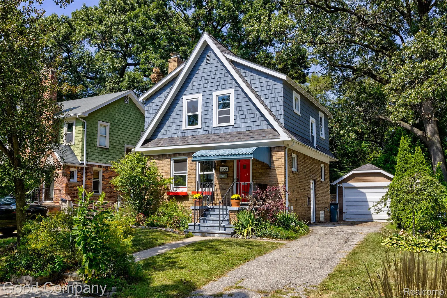 860 Marshfield St photo 1