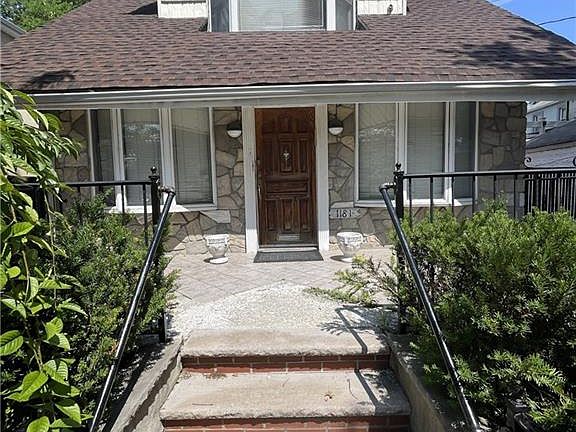 3rd image of 1181 E 26th St