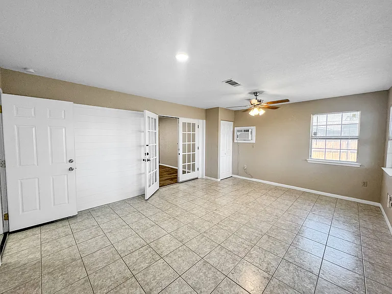 310 Mahota Dr — Photo 27