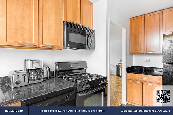 Rented by The Blueground | media 9