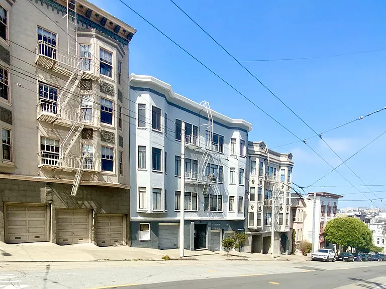 2760 Sutter St #202 — Photo 24
