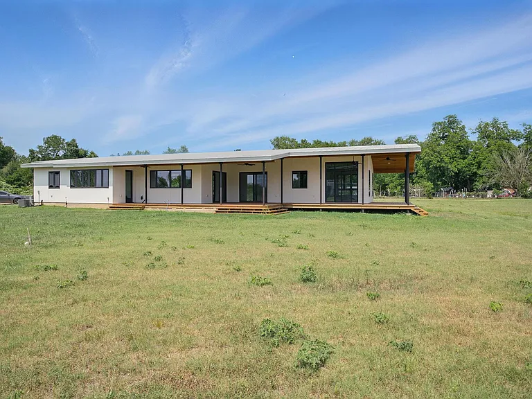 1800 Man O War Dr — Photo 36