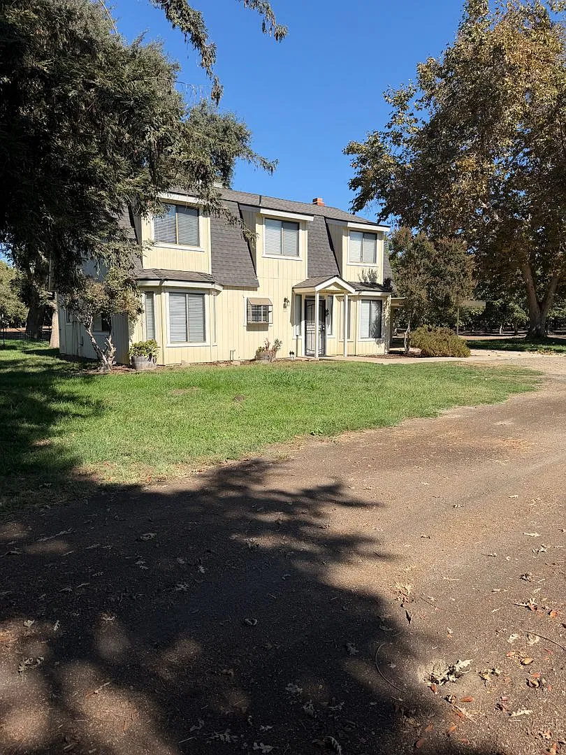3 bedroom with office Country property — Photo 1