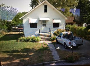 1202 83rd St, Kenosha, WI 53143