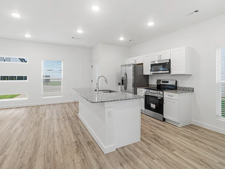 621 Apollo Ave — Photo 11
