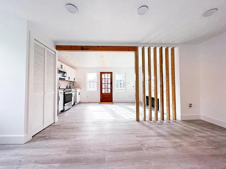 23 Hewson Ave — Photo 8