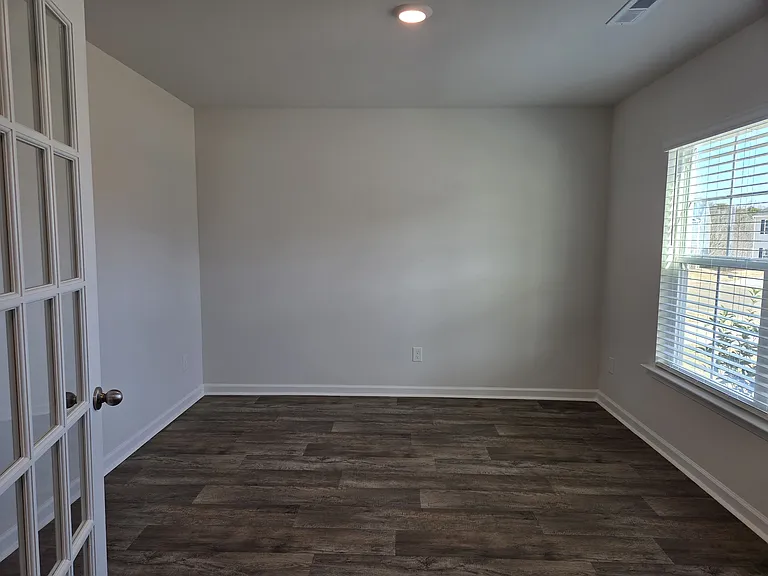 170 Chessie Rd — Photo 2