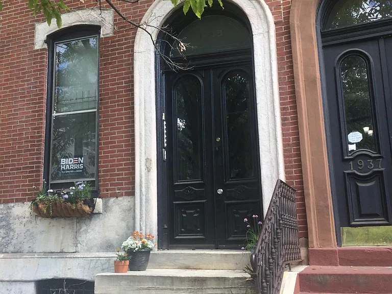 1939 Spring Garden St #1R — Photo 1