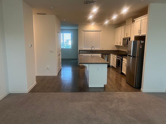 3rd image of 2574 Natomas Crossing Dr