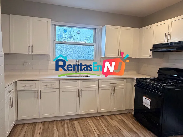 49-51 Finlay Pl #1 — Photo 5