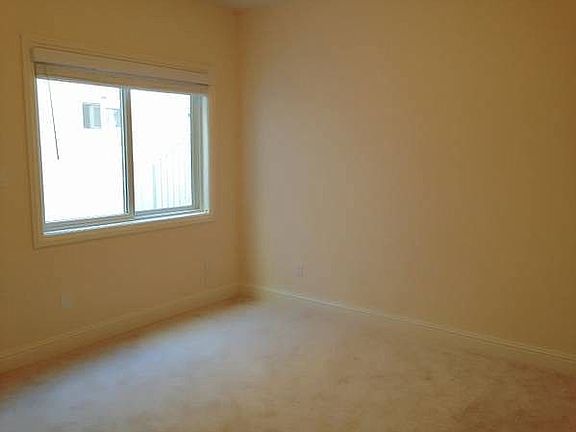 4th image of 21 S Claremont St Unit 9
