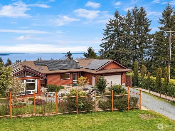 11501 103rd Avenue SW, Vashon, WA 98070