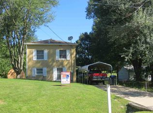 1738 W 49th St, Davenport, IA 52806