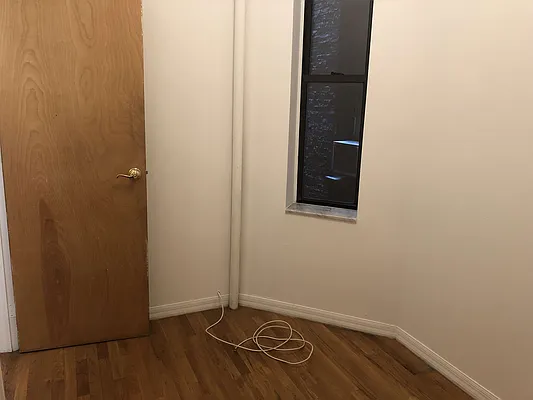 Rented by GreenVill Real Estate LLC | media 25