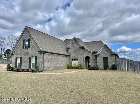 1948 Ava Dr, Nesbit, MS 38651