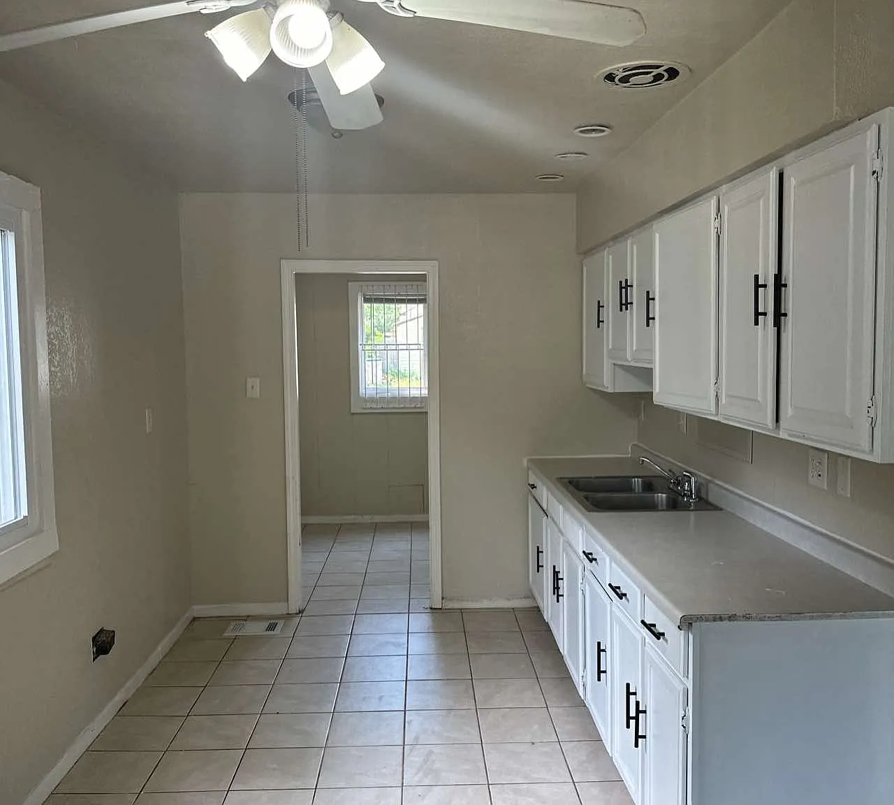 5817 North Teutonia Avenue - 1 — Photo 3