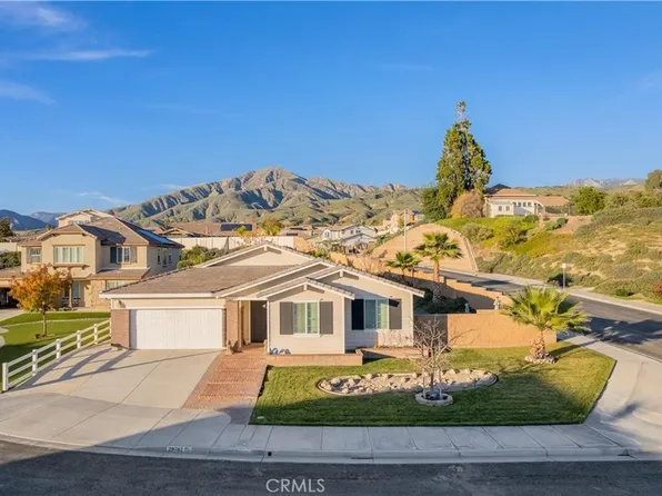 29762 Padilla Ct, Highland, CA 92346