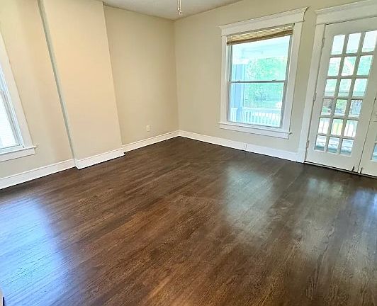 3rd image of 3233 Campbell St Floor 2