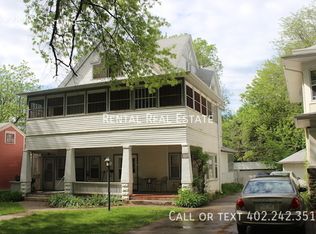 3228 R St APT 3, Lincoln, NE 68503