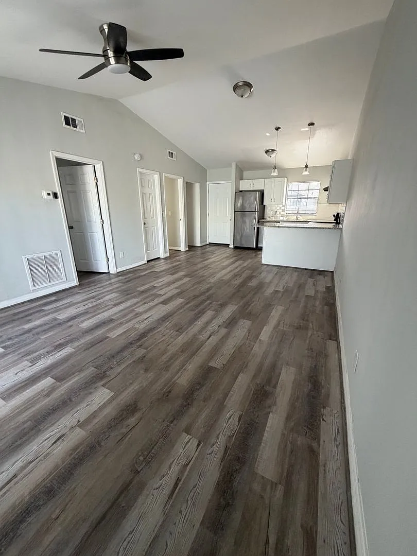 The Flats at Tarpon Springs — Photo 4