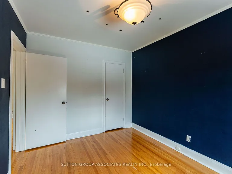 21 Deevale Rd #MAIN FL — Photo 20