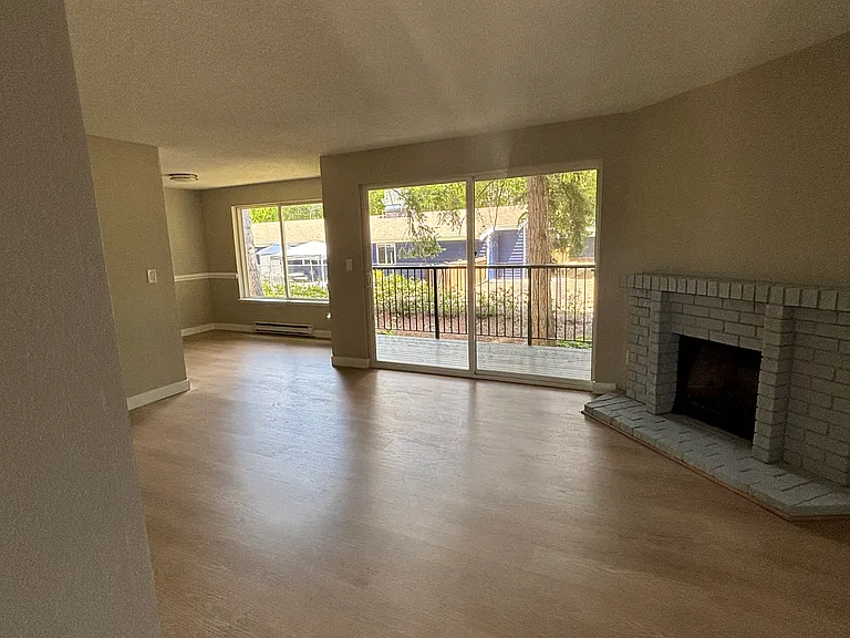 14330 126th Ave NE #B205 — Photo 3