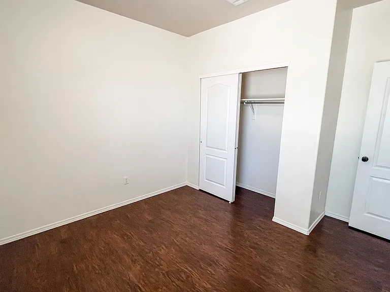 3519 Sierra Bonita Ave — Photo 18