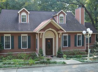 704 Wimbledon Dr, Dothan, AL 36305