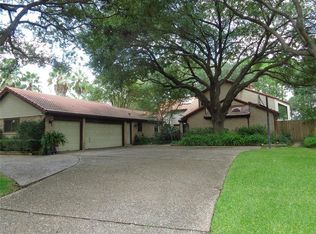 7518 Bull Creek Rd, Houston, TX 77095