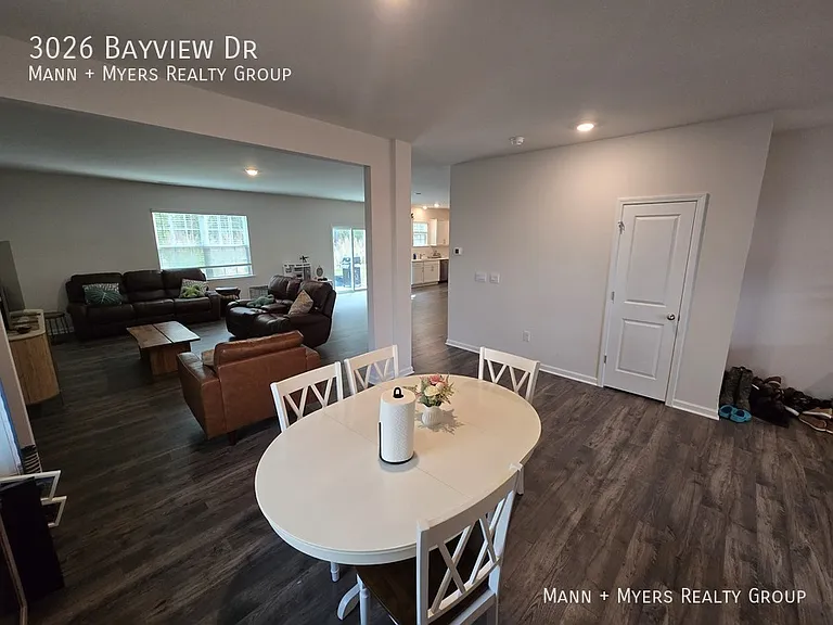 3026 Bayview Dr — Photo 9