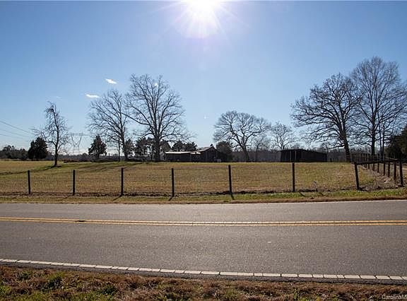 4th image of 6869 Sherrills Ford Rd